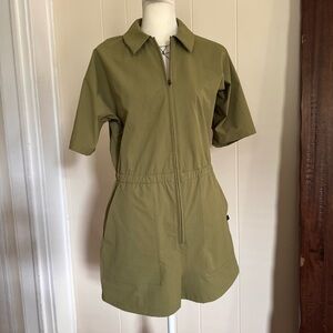 Lululemon Lab Olive Green Short Sleeve Collared Zip Front Romper Jumpsuit Size 6